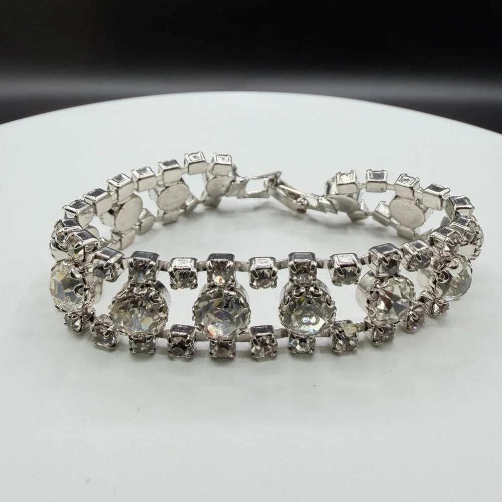 N/A sparkling silver